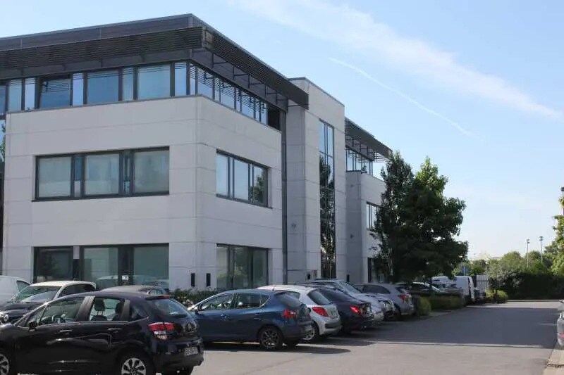 12/15 Avenue Du Hoggar, Les Ulis à louer - Photo du bâtiment - Image 1 de 12