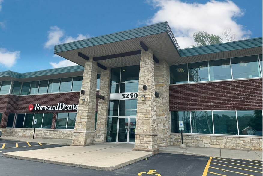 5250 S 108th St, Hales Corners, WI for lease - Building Photo - Image 1 of 16