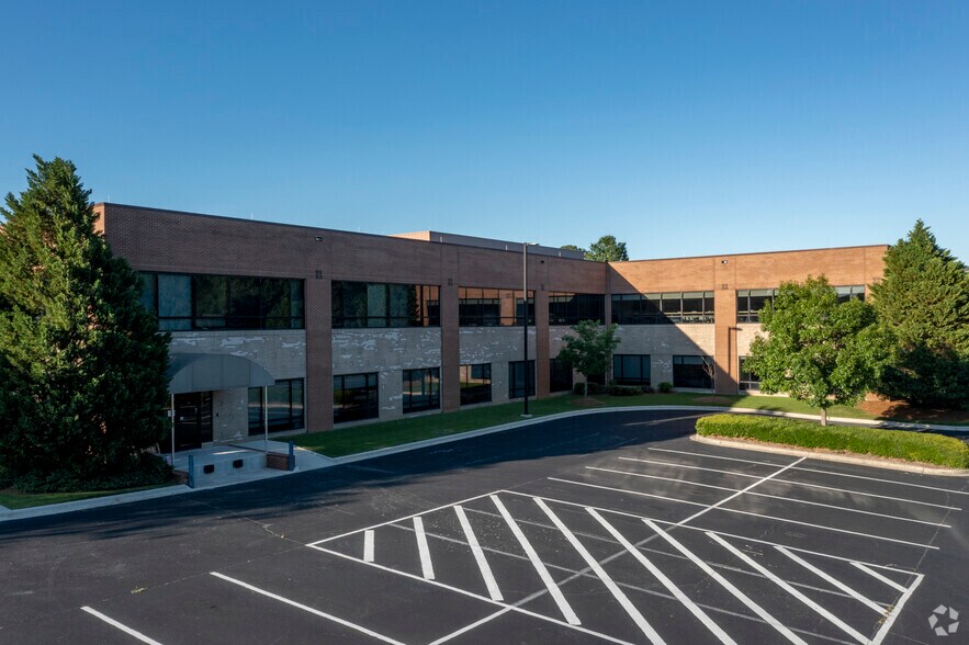 2700 Corporate Dr, Birmingham, AL à louer - Photo du bâtiment - Image 3 de 5