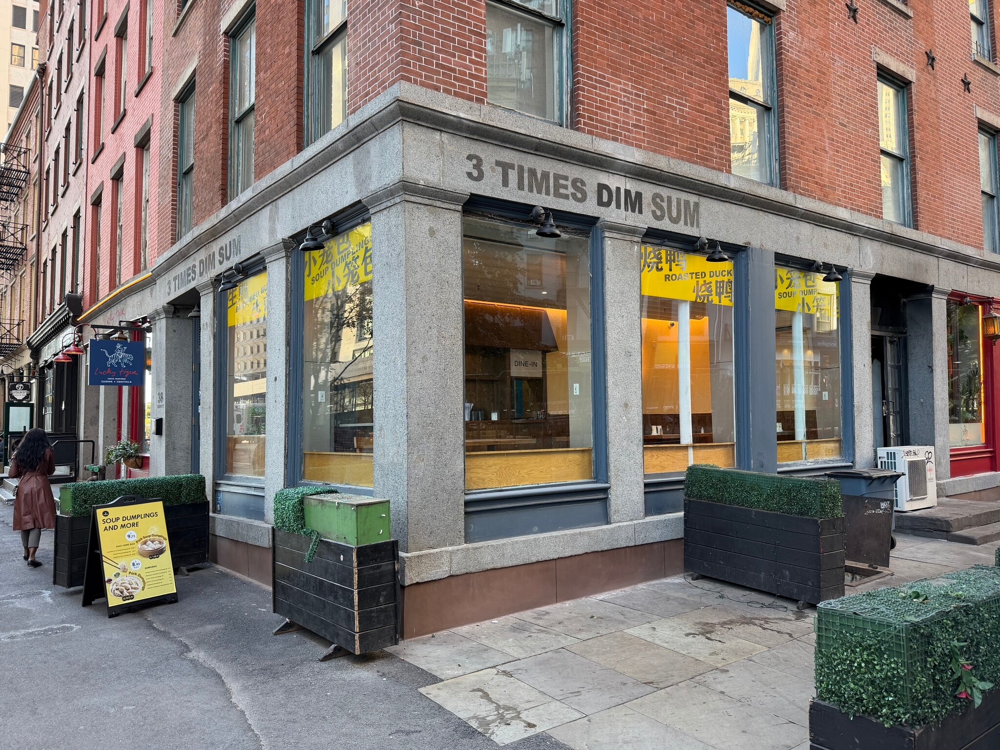 34-38 Water St, New York, NY for lease Primary Photo- Image 1 of 2