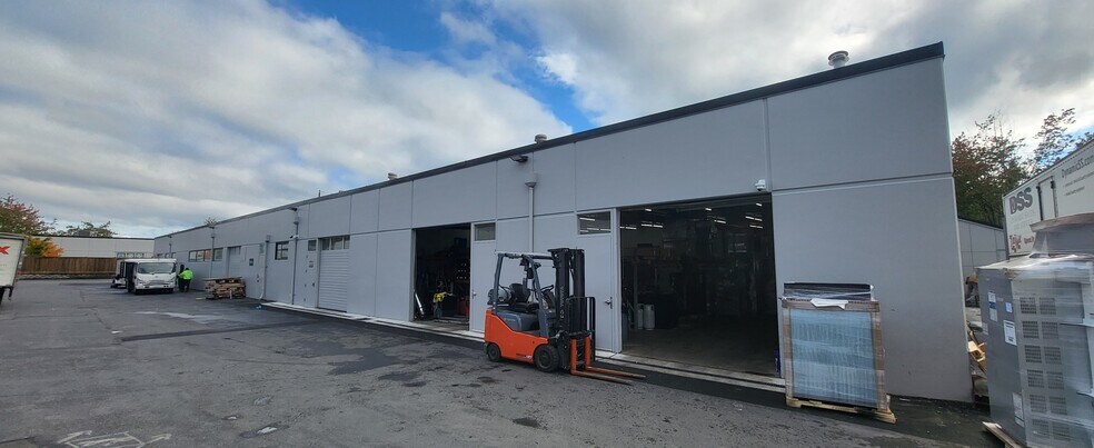 12910-12920 NE 125th Pl, Kirkland, WA à louer - Photo du bâtiment - Image 1 de 4