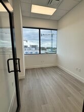 19790 W Dixie Hwy, Aventura, FL à louer Photo intérieure- Image 1 de 4