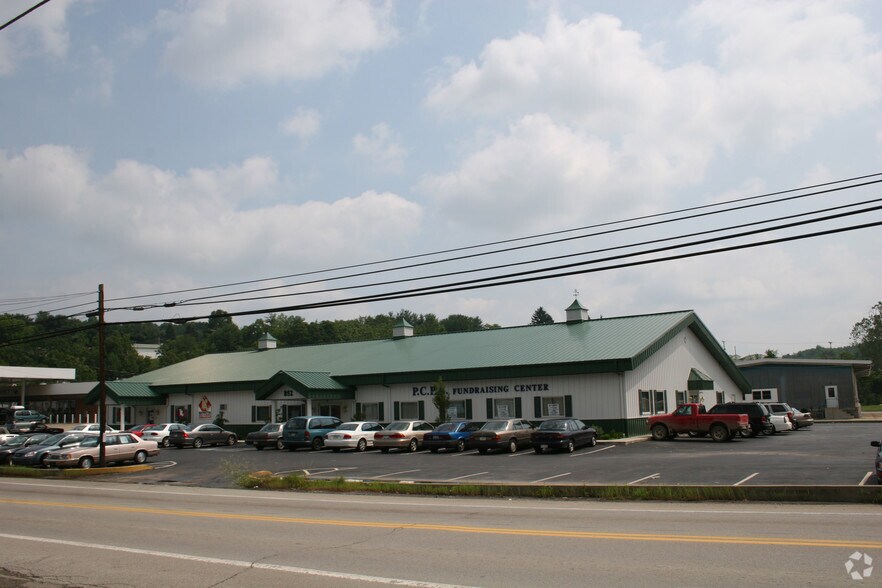 852 Henderson Ave, Washington, PA à louer - Photo du bâtiment - Image 2 de 23