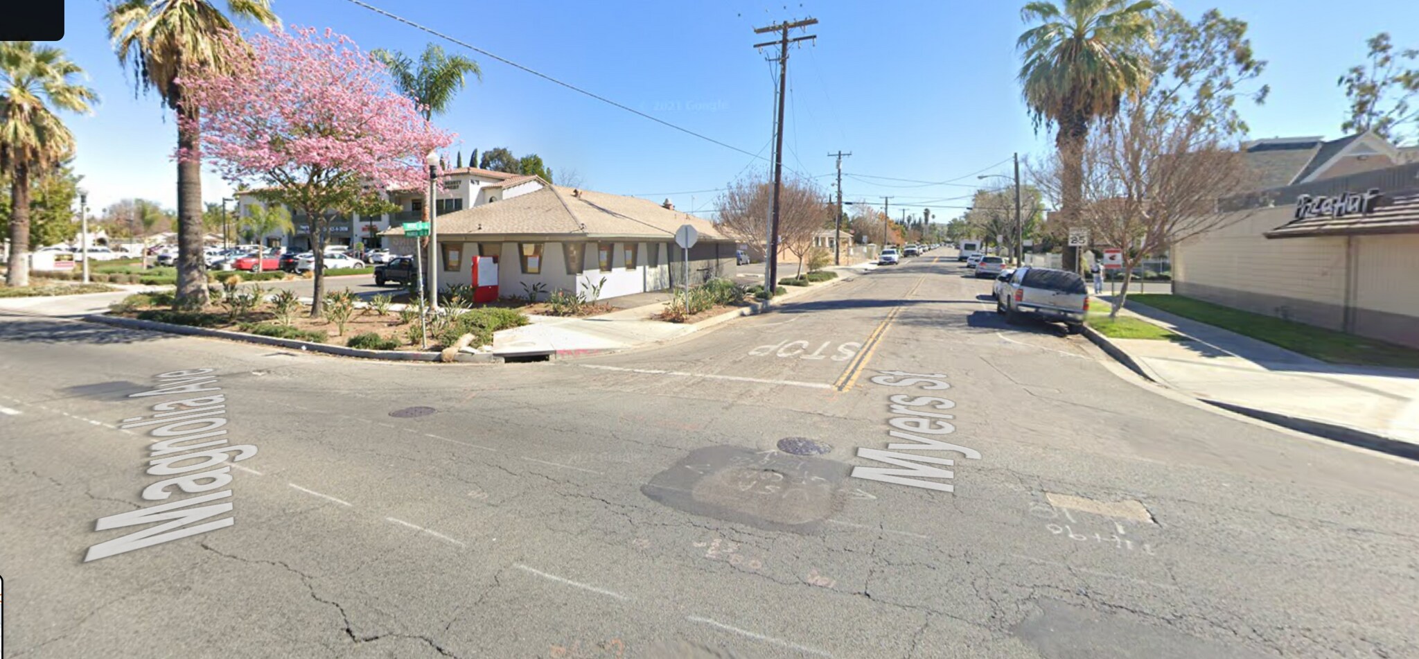 9696 Magnolia Ave, Riverside, CA à louer Photo principale- Image 1 de 24