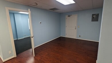 253 Commercial Blvd, Lauderdale-by-the-Sea, FL for lease Interior Photo- Image 2 of 4