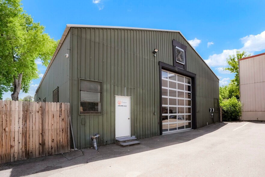 950 Simms St, Lakewood, CO à vendre - Photo du bâtiment - Image 2 de 16