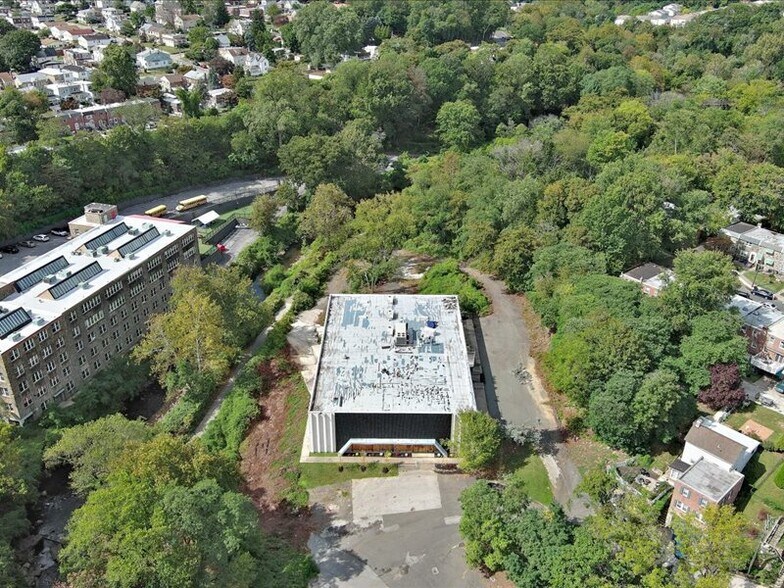 4000 Bridge St, Drexel Hill, PA à vendre - Photo du bâtiment - Image 2 de 18