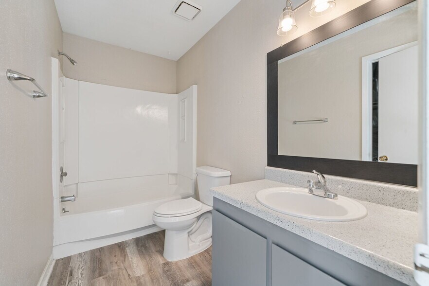 31938 Sanders St, Magnolia, TX à vendre - Photo du bâtiment - Image 3 de 6