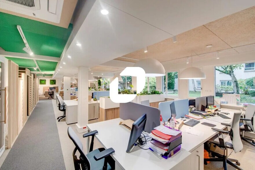 Office in Boulogne-Billancourt for sale - Interior Photo - Image 2 of 12