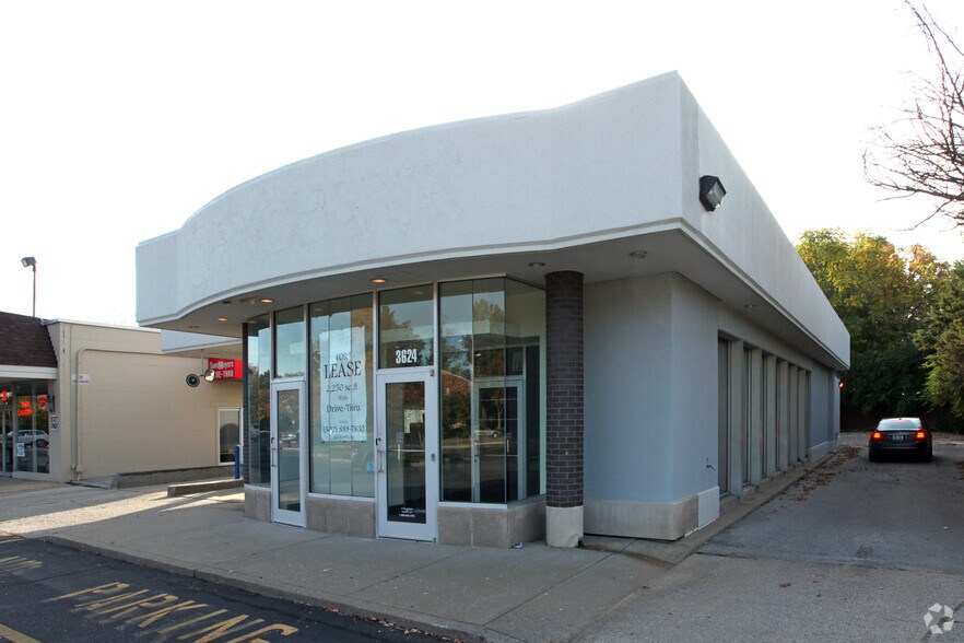 3624 Brownsboro Rd, Louisville, KY à louer - Photo du bâtiment - Image 2 de 2