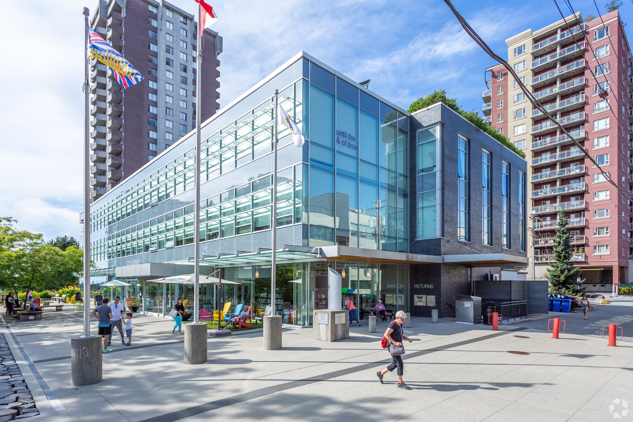 120 W 14th St, North Vancouver, BC for sale Primary Photo- Image 1 of 1
