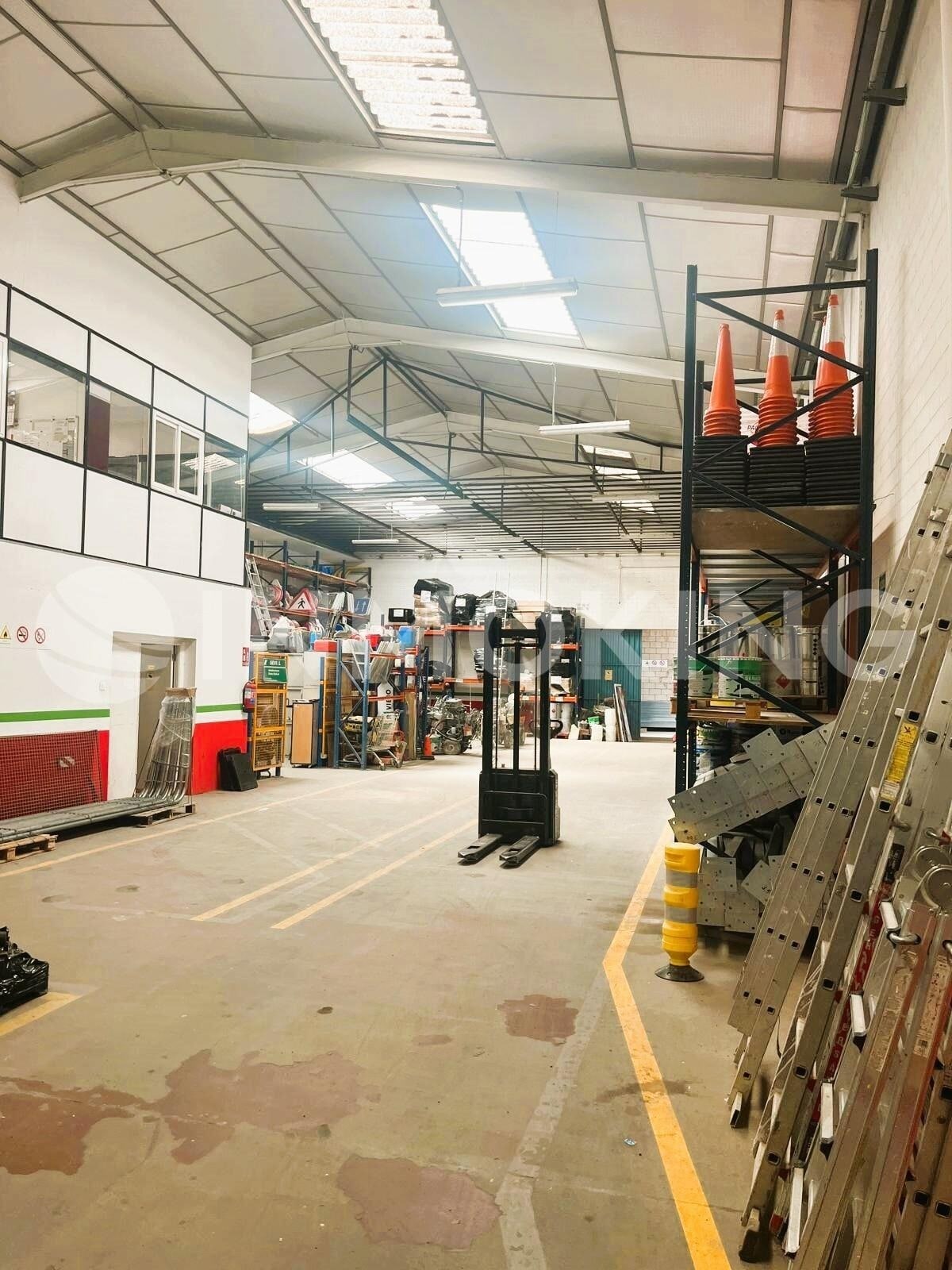 Industrial in San Fernando de Henares, Madrid for sale Interior Photo- Image 1 of 14