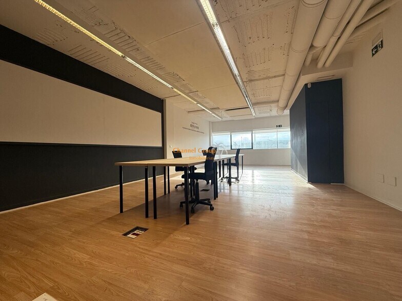 Bureau dans Elche, Alicante à louer - Photo du bâtiment - Image 2 de 6