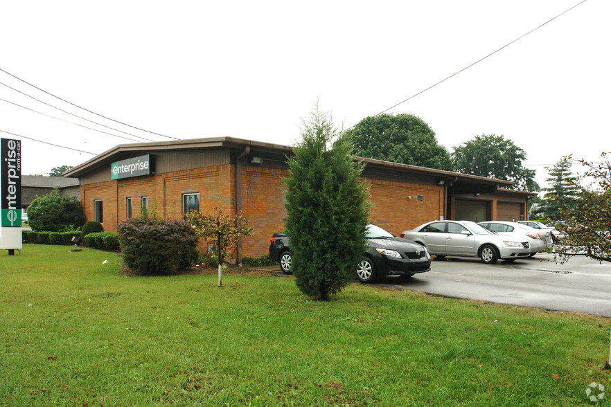 1310 E 10th St, Jeffersonville, IN for sale - Primary Photo - Image 1 of 1