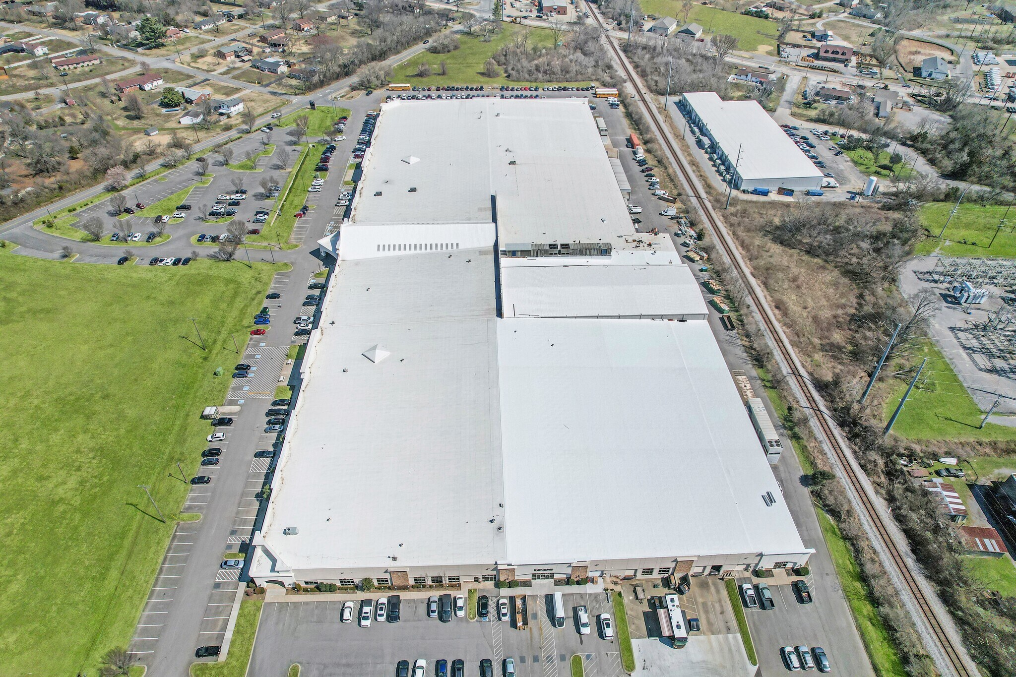 90 Volunteer Dr, Hendersonville, TN à vendre Photo du bâtiment- Image 1 de 1