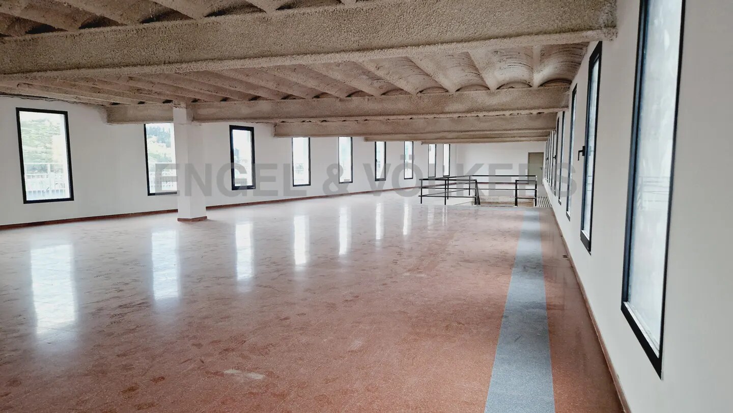 Office in Barcelona, Barcelona for lease Interior Photo- Image 1 of 13