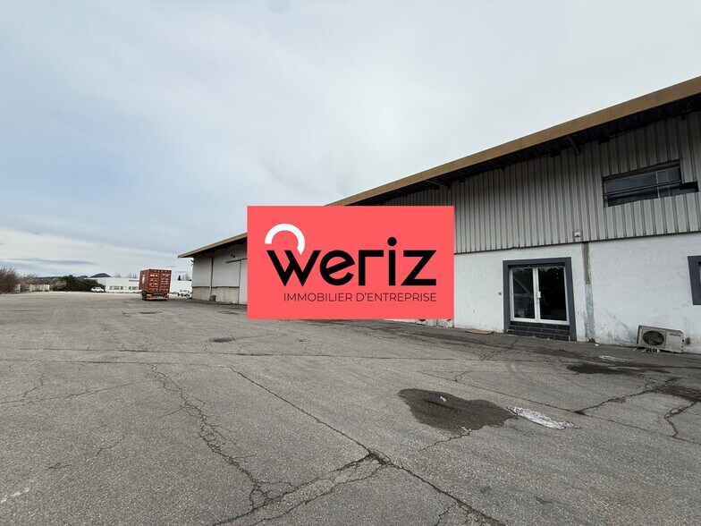 Flex in Bouc-Bel-Air for lease - Building Photo - Image 1 of 10