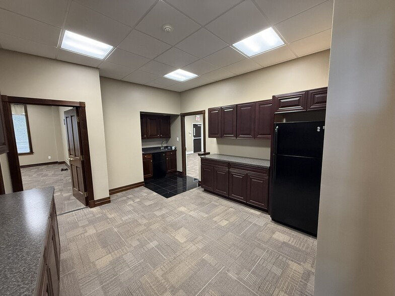60 Main St, Hamburg, NY for lease - Interior Photo - Image 3 of 18