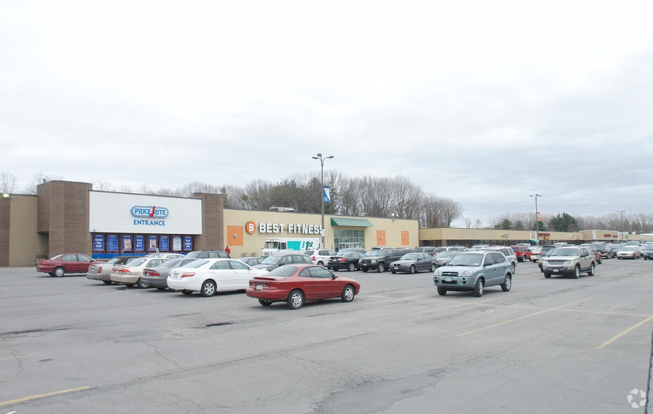 2330 Watt St, Schenectady, NY for lease - Primary Photo - Image 1 of 3