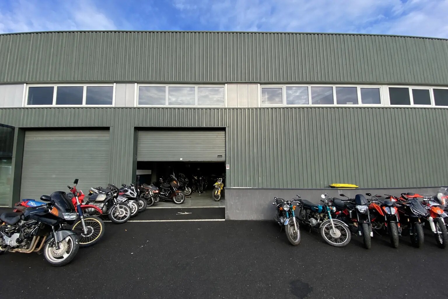 17 Route De L'Intendant, Beychac-et-Caillau for lease Primary Photo- Image 1 of 6