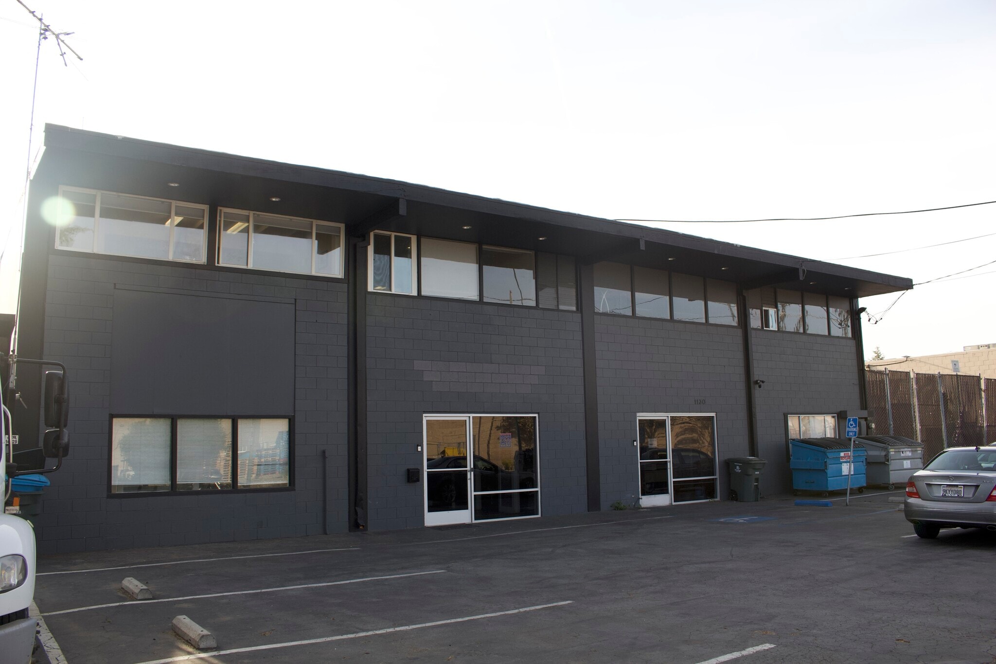 1130 Independence Ave, Mountain View, CA for lease Primary Photo- Image 1 of 16