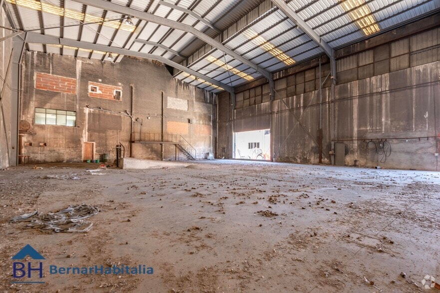 Calle de la Pirotécnia, 45, Madrid, Madrid for sale - Building Photo - Image 1 of 6