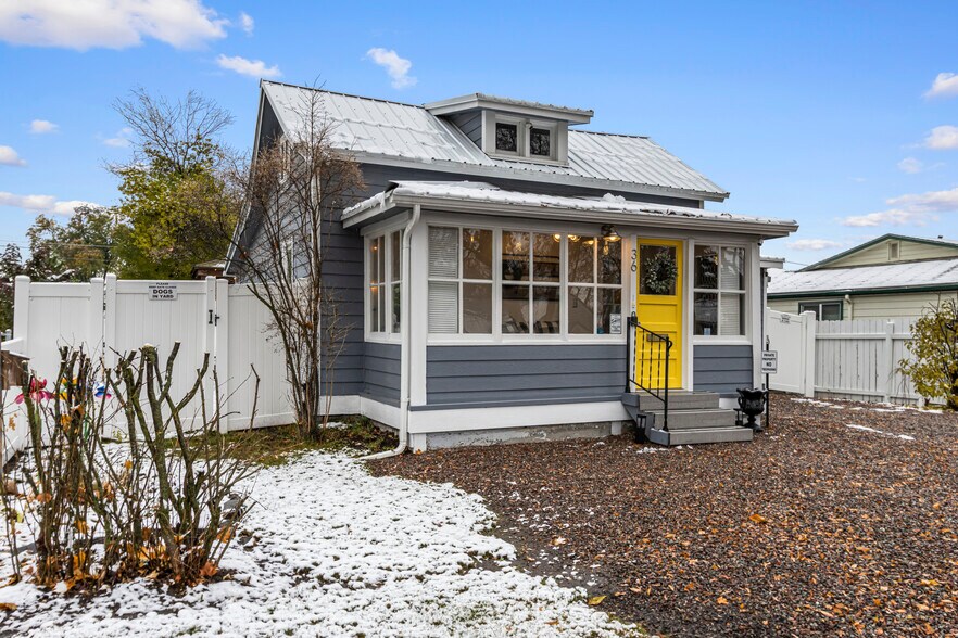 36 9th Ave W, Kalispell, MT à vendre - Photo principale - Image 1 de 30