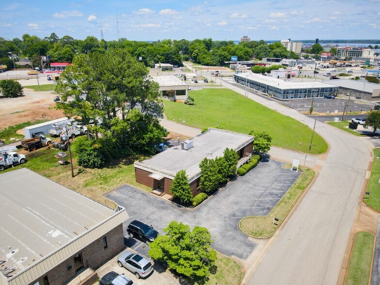501 8th Ave NE, Decatur, AL à vendre - Aérien - Image 2 de 15