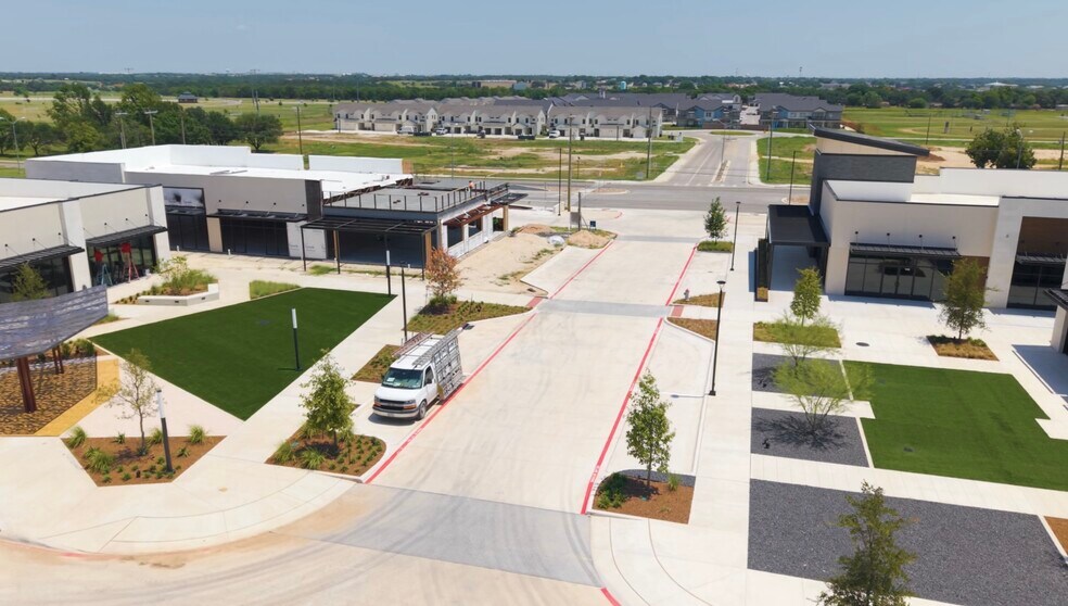 7018 Crossroads Way, Temple, TX à louer - Photo du bâtiment - Image 3 de 6