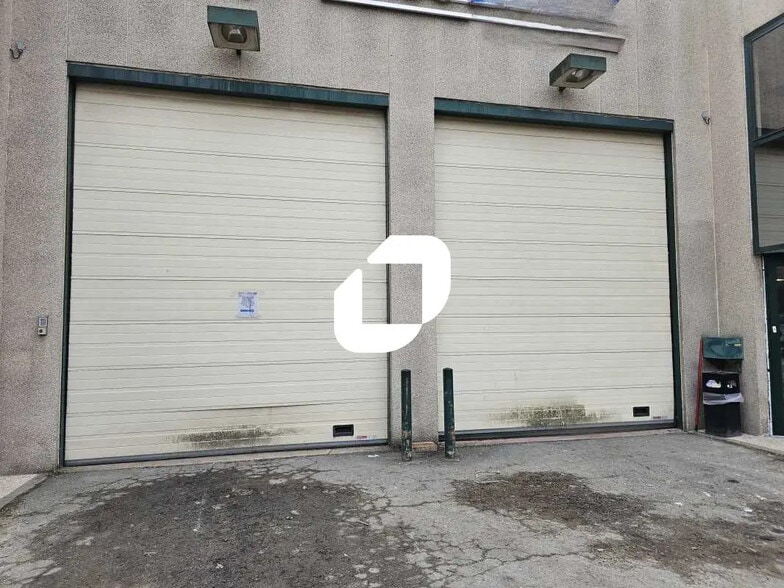 Office in Villepinte for lease - Building Photo - Image 3 of 9