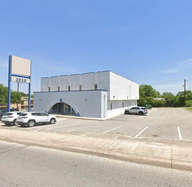 Plus de détails pour 3838 NW Loop 410, San Antonio, TX - Bureau à vendre