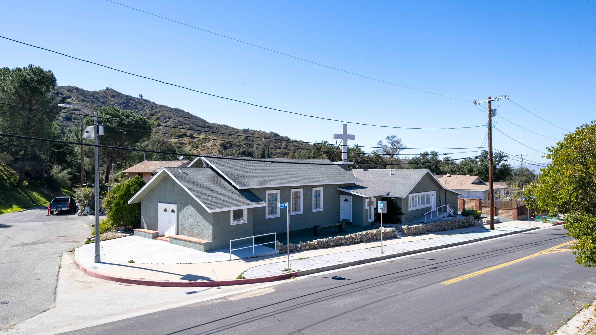 7510 Valaho Dr, Tujunga, CA à vendre Photo principale- Image 1 de 19