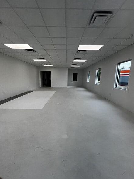 15550 RR 620, Austin, TX for lease - Building Photo - Image 2 of 9