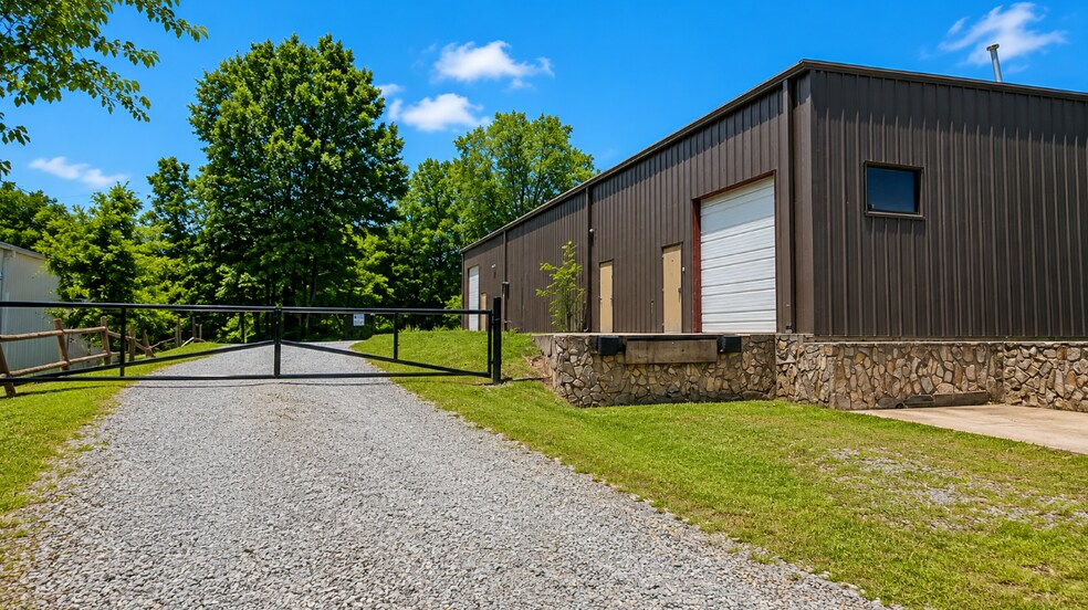 4826 E Fork Ln, Monroe, NC à vendre - Photo du bâtiment - Image 3 de 5