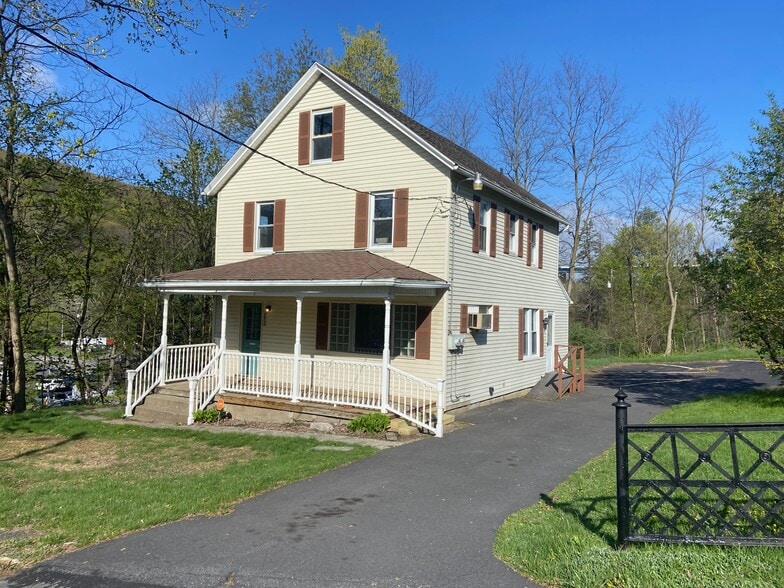 105 Willowbrook Rd, South Abington, PA for lease - Primary Photo - Image 1 of 22