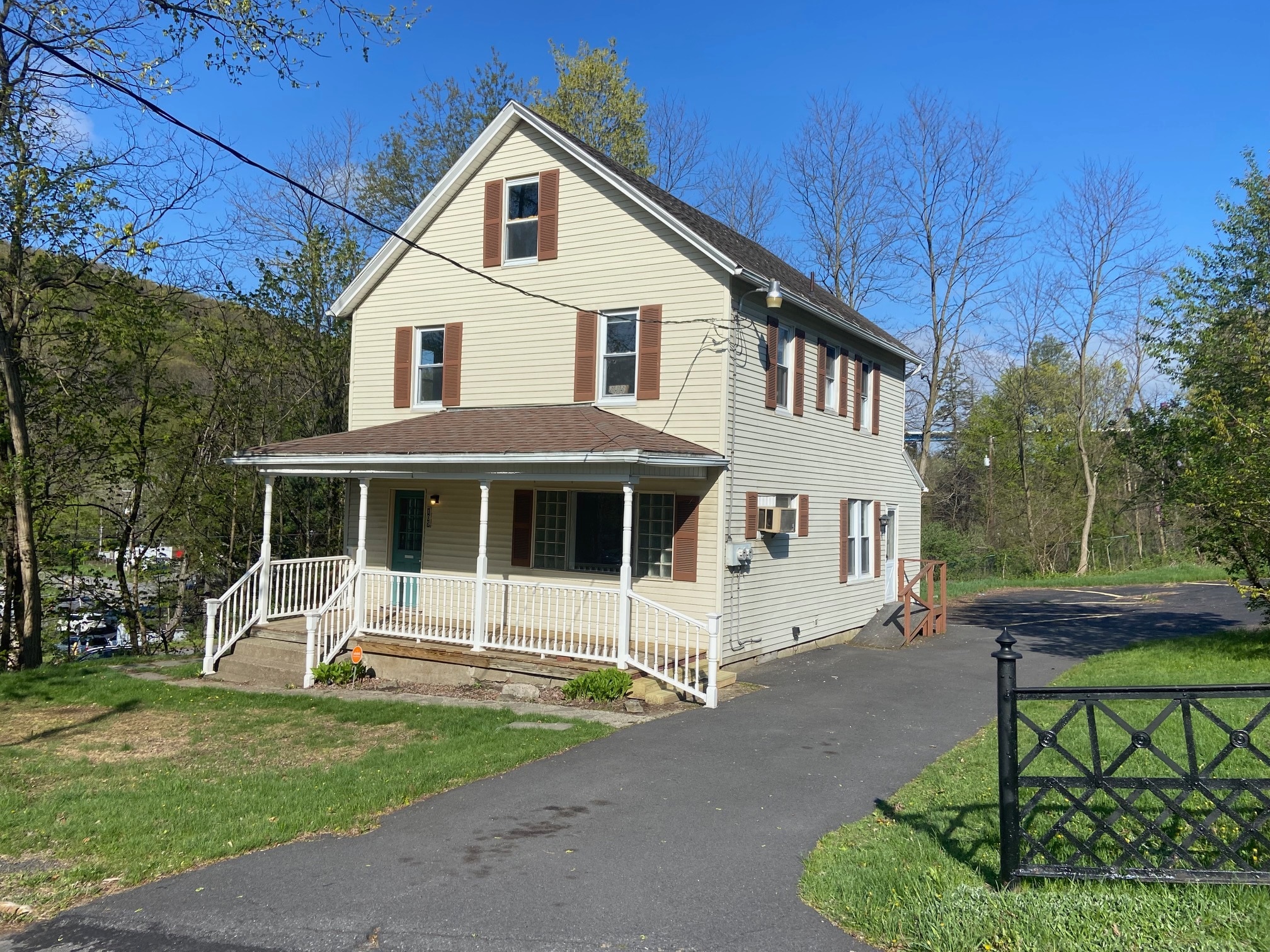 105 Willowbrook Rd, South Abington, PA for lease Primary Photo- Image 1 of 23