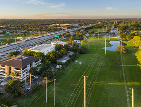 15165 NW 77th Ave, Miami Lakes, FL - Aérien  Vue de la carte - Image1