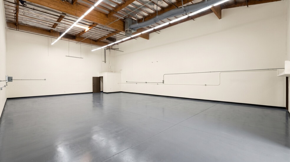 1846 W 11th St, Upland, CA for lease - Building Photo - Image 2 of 9