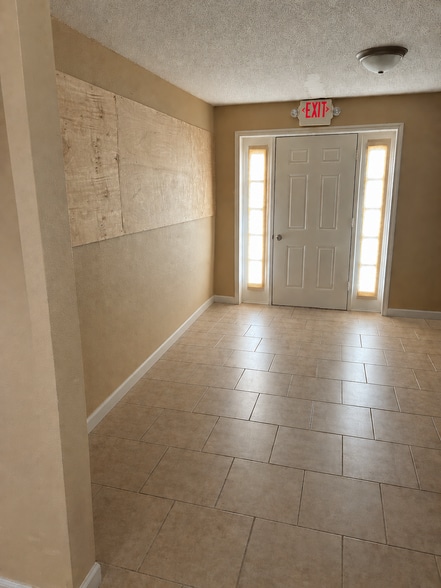 3229 Hollywood Ave, Shreveport, LA for sale - Interior Photo - Image 3 of 9