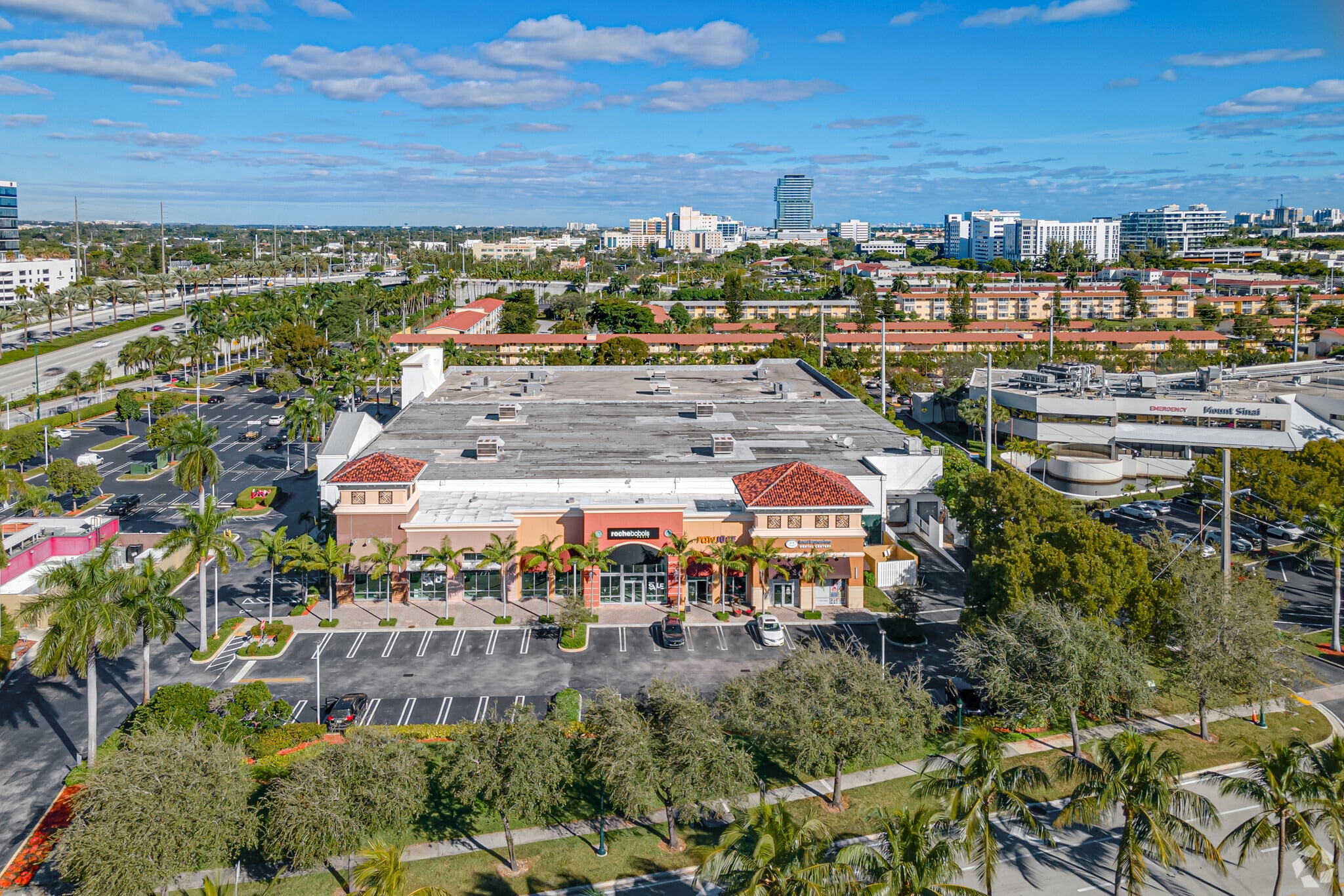 19915-19925 Biscayne Blvd, Aventura, FL for lease Aerial- Image 1 of 6