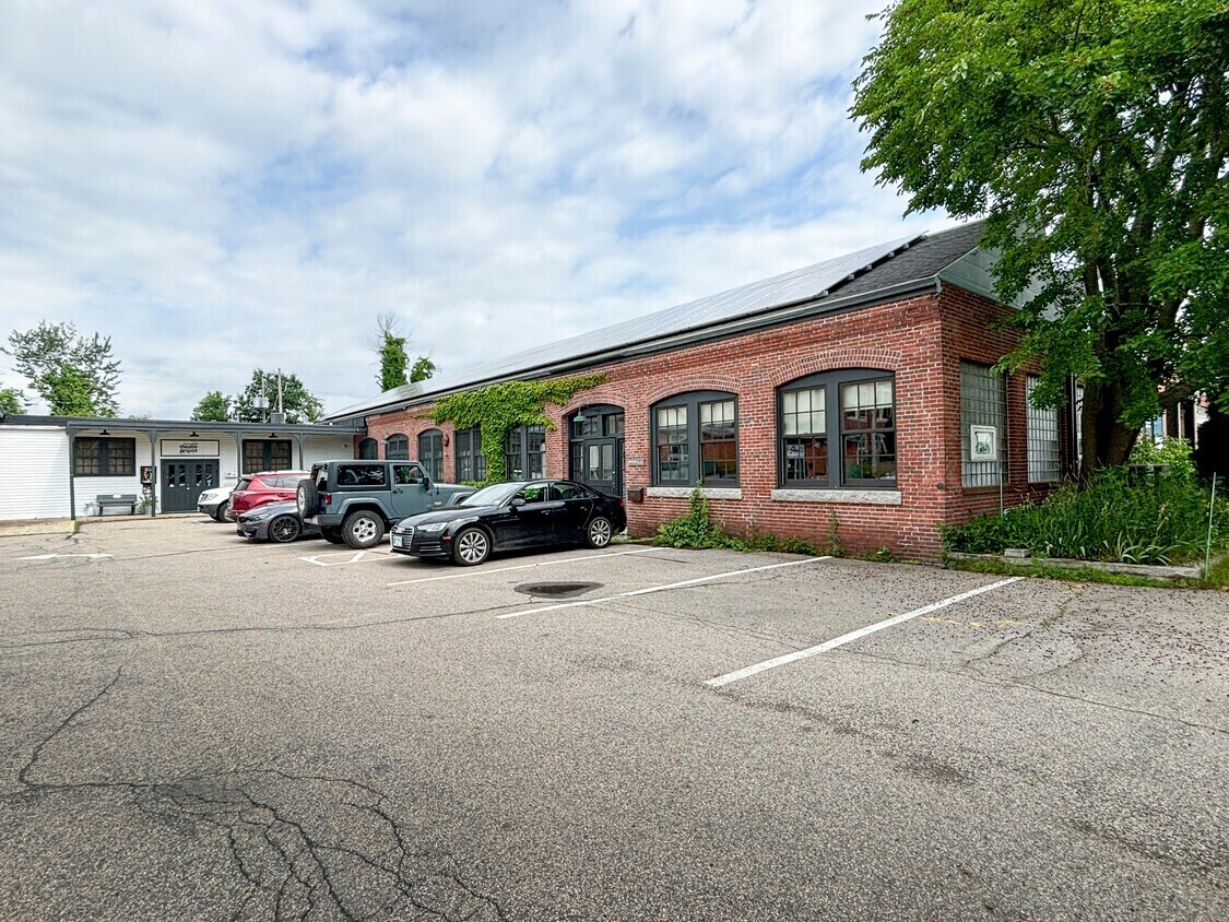 959 Islington St, Portsmouth, NH à louer Photo principale- Image 1 de 9