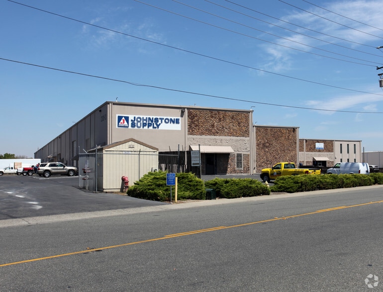 3301-3325 Orange Grove Ave, North Hghlds, North Highlands, CA for sale - Building Photo - Image 3 of 9