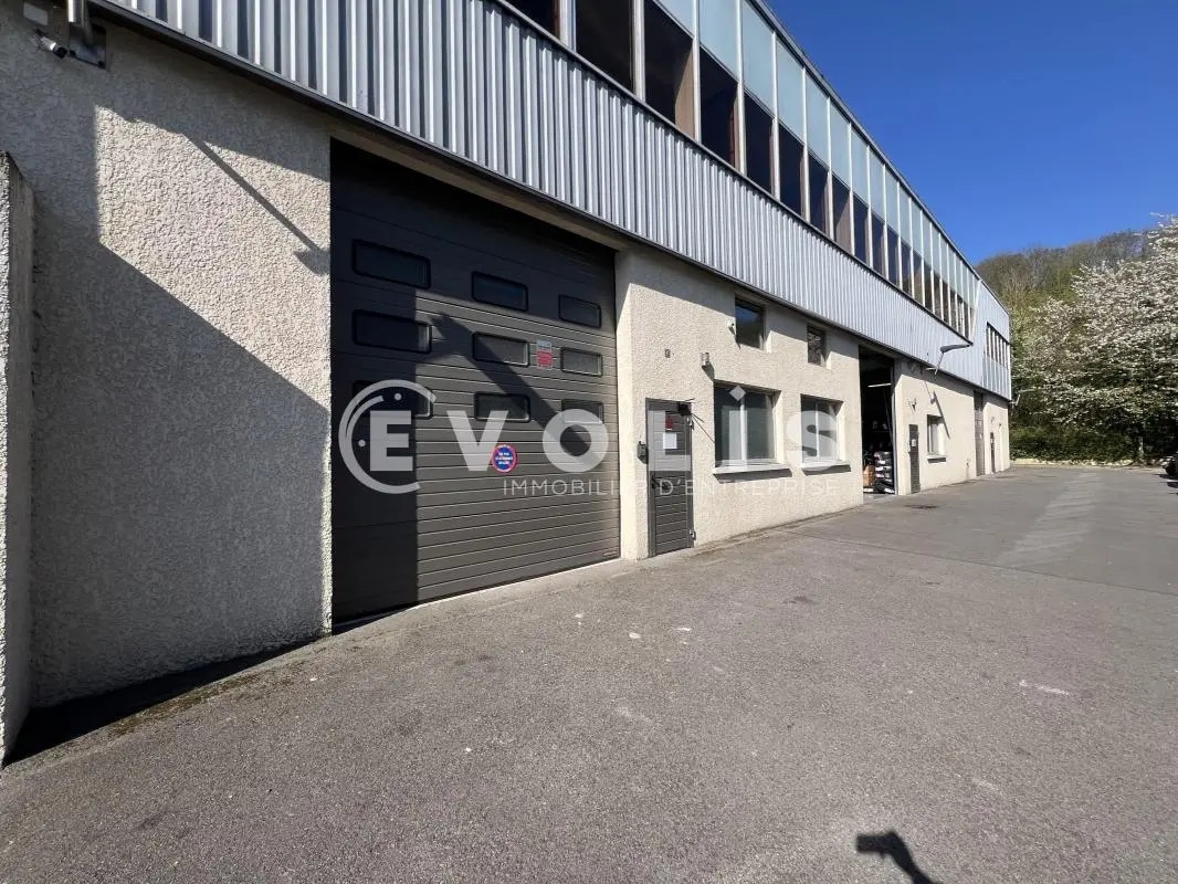 Flex in Neuilly-sur-Marne for lease Building Photo- Image 1 of 18