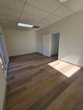 5200 Warner Ave, Huntington Beach, CA for lease Interior Photo- Image 2 of 3