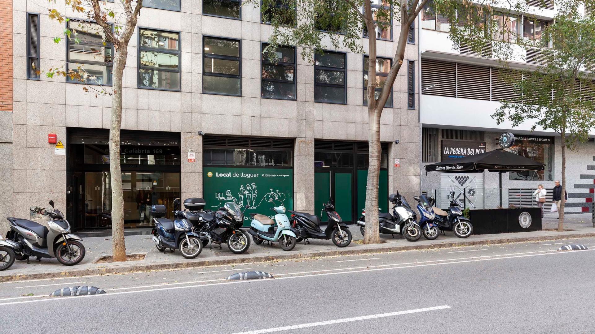 Carrer de Calàbria, 169, Barcelona, Barcelona for lease Building Photo- Image 1 of 18