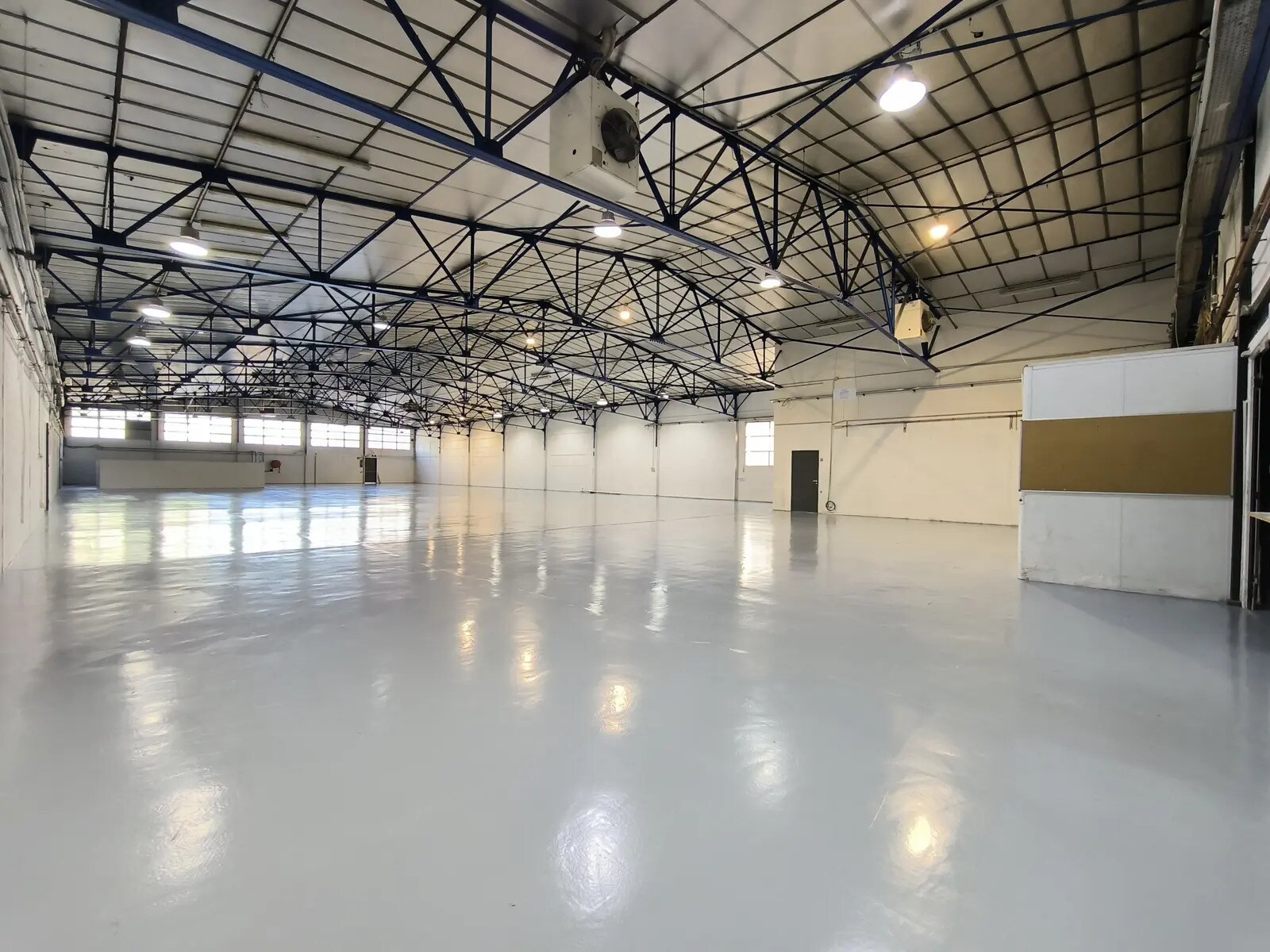 Office in Nanterre for lease Building Photo- Image 1 of 7