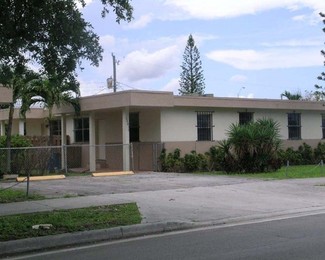 Plus de détails pour 3235 NW 46th St, Miami, FL - Multi-résidentiel à vendre