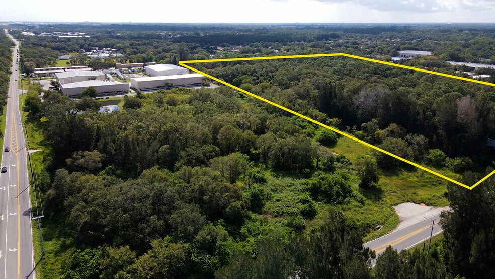 825 John Rodes blvd, West Melbourne, FL à vendre - Photo du bâtiment - Image 3 de 7
