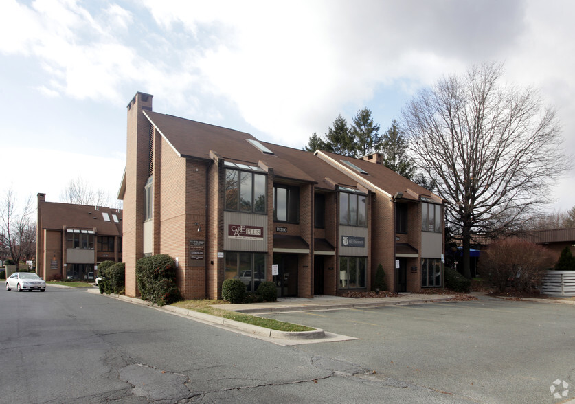 19390-19396 Montgomery Village Ave, Montgomery Village, MD à vendre - Photo du bâtiment - Image 1 de 1