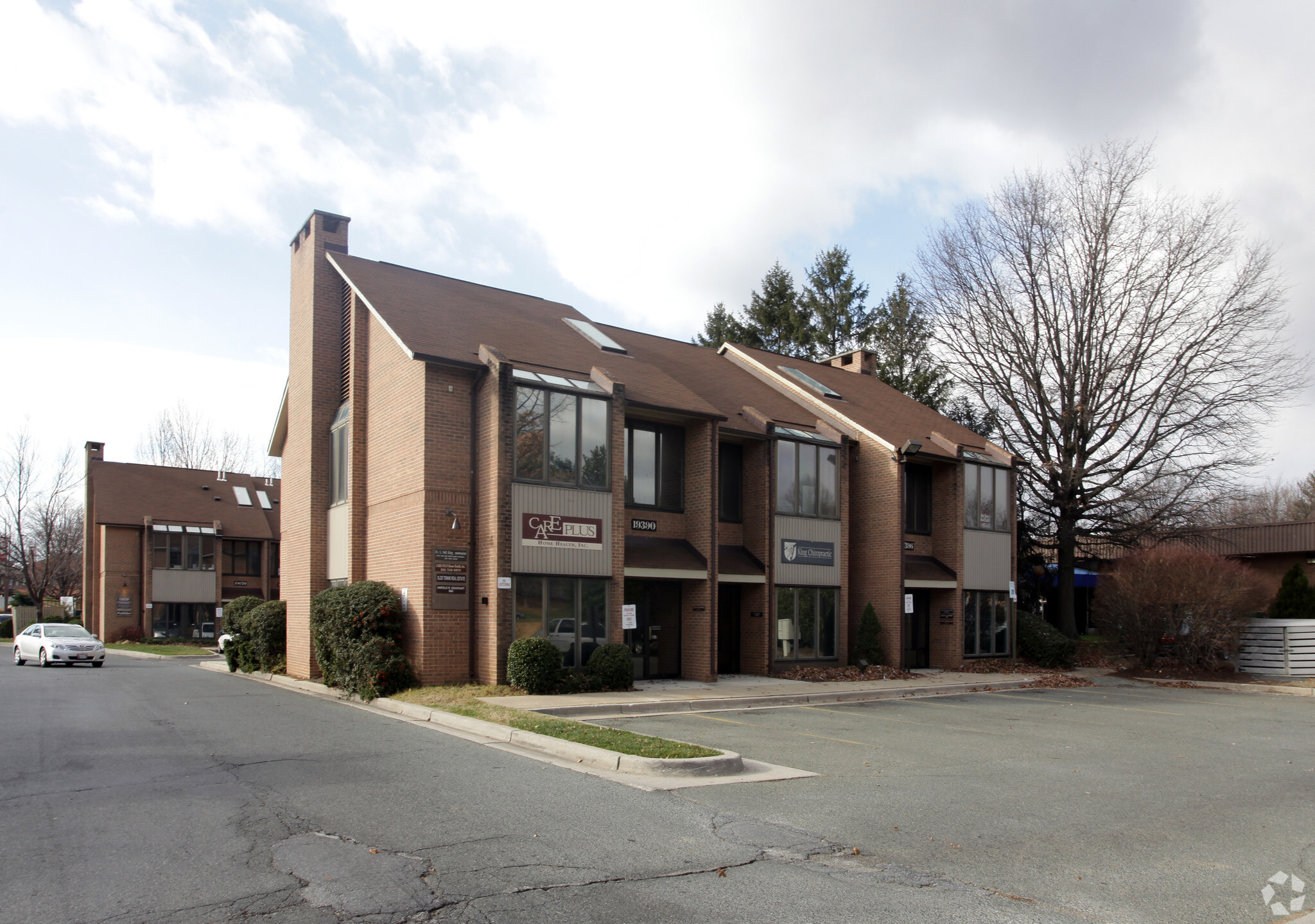 19390-19396 Montgomery Village Ave, Montgomery Village, MD à vendre Photo du bâtiment- Image 1 de 1